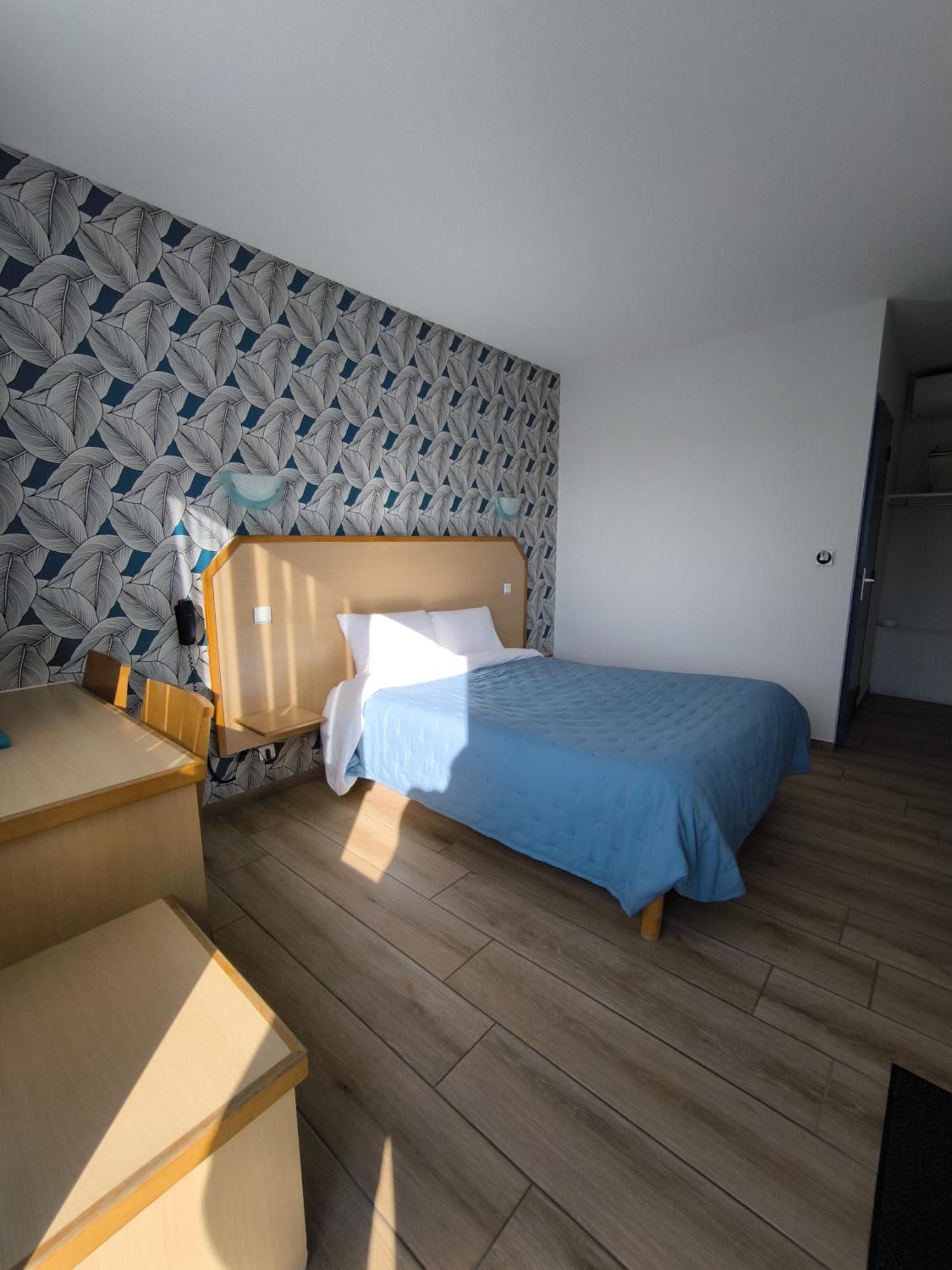 Le Laury's 3*