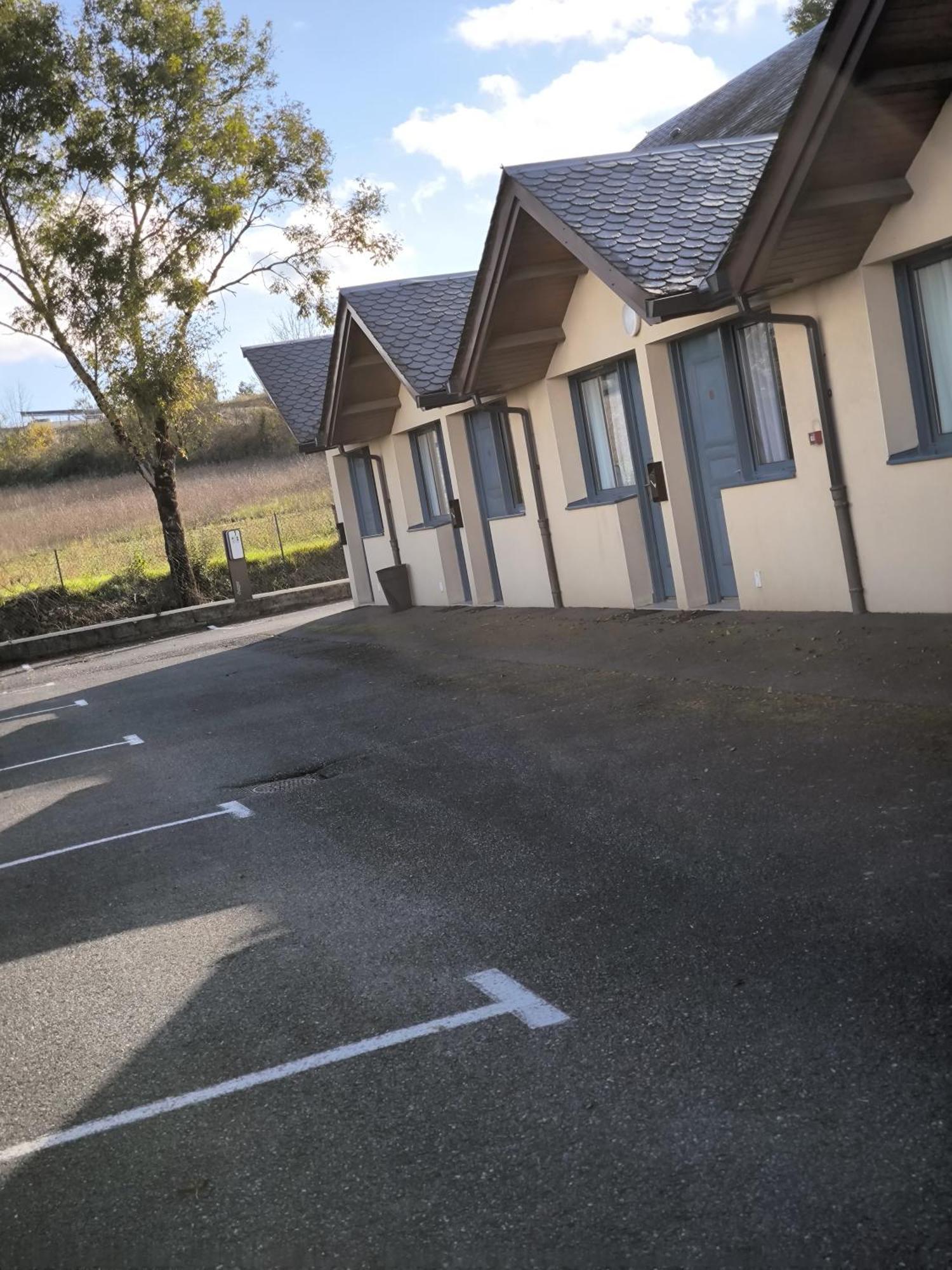 Le Laury's Hotel 3*